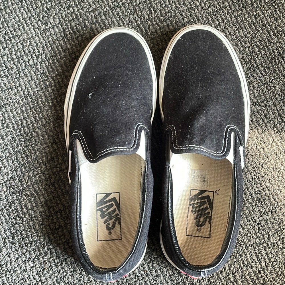 Plain black vans